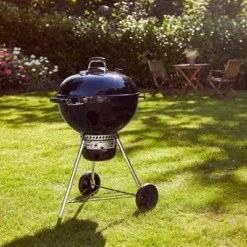 Weber Master-Touch GBS E-5750 Charcoal Grill 57cm Black -Grillora Sales 14701004 4
